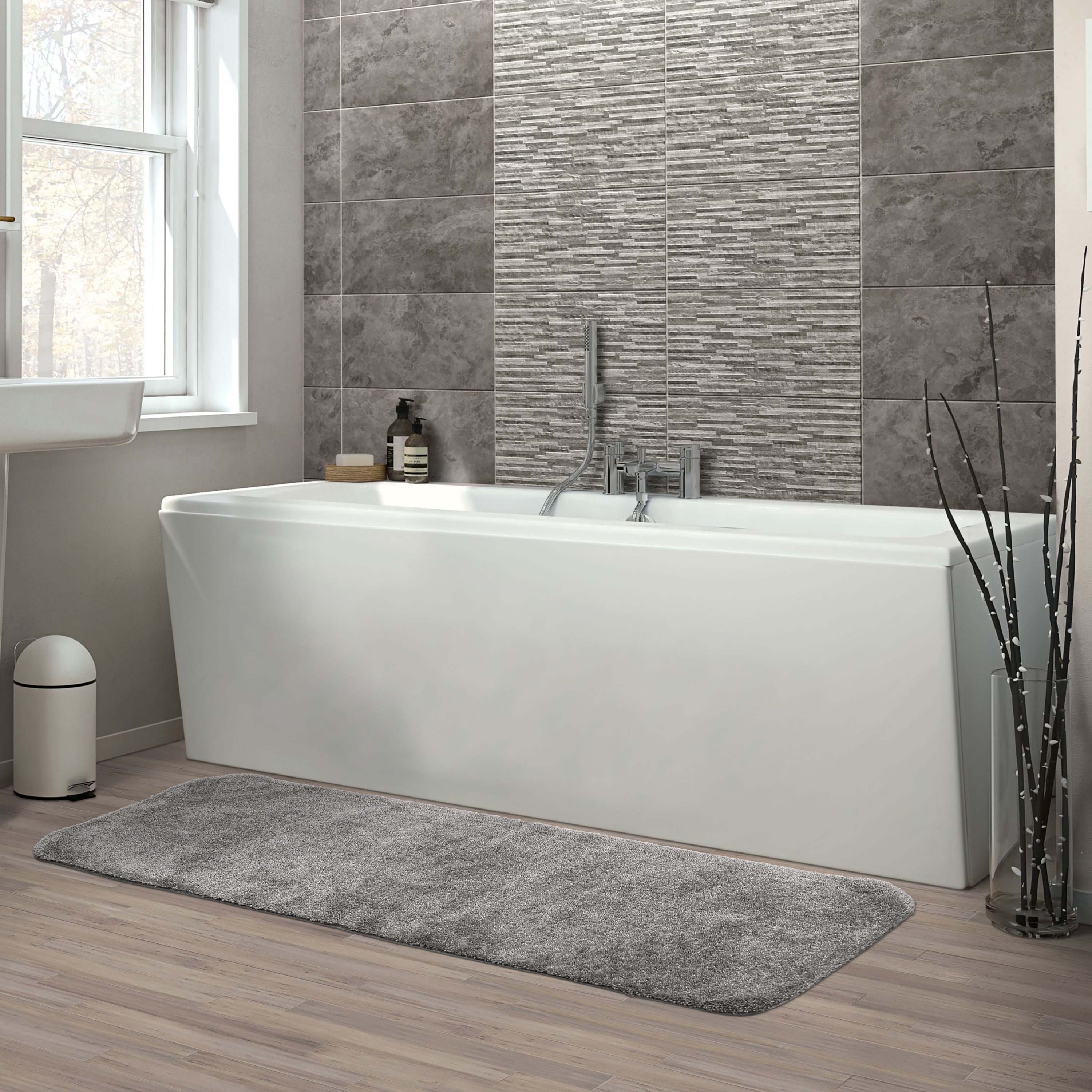 Garland Rug Traditional Washable Nylon Medium Gray Bath Rug, 24" x 40"