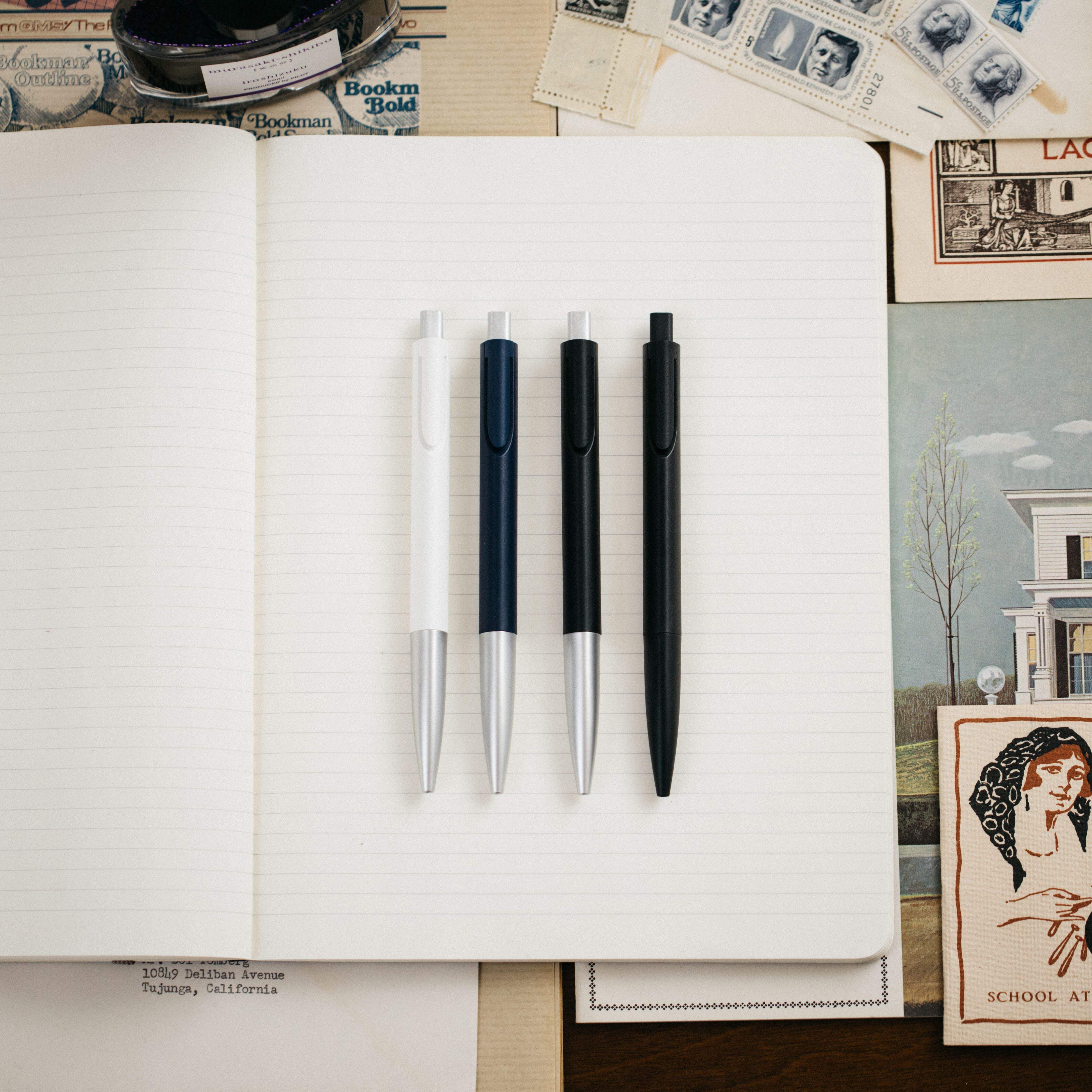 LAMY Noto Penna A Sfera Retrattile – Finitura Night Blue, Design Triangolare