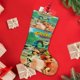thumbnail image 4 of El Árbol Familiar de los Croods Tema: Calcetines de Navidad, fino lino blanco para colgar en escaleras y chimenea, decoración navideña para el hogar, regalo de Navidad. 45cm × 32cm, 4 of 5