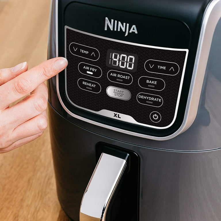 Ninja AF150AMZ Air Fryer XL that Air Fry's, Air Roast's , Bakes, Reheats,  Dehydrates with 5.5 Quart Capacity, and a high gloss finish, grey (Renewed)