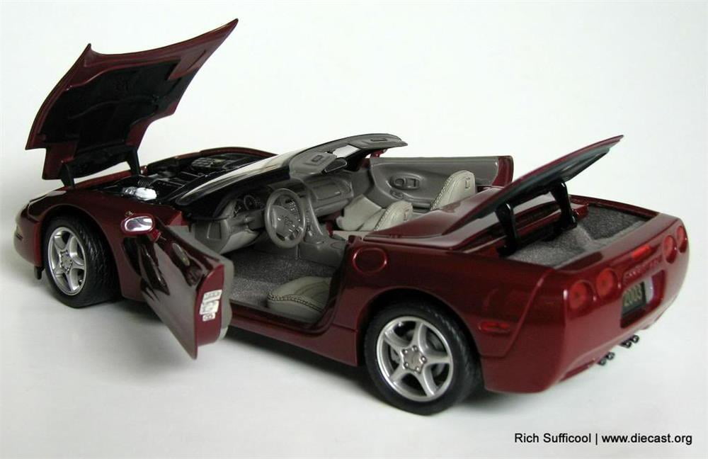 2003 Corvette 50th Anniversary Convertible Diecast Model in 124 Scale by The Franklin Mint