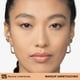 thumbnail image 3 of Base de maquillaje Maybelline Super Stay Lumi-Matte 125 — 30 horas de duración, 3 of 8