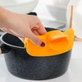 thumbnail image 3 of Colador especial para olla de cocina, deflector de borde antiderrames con clip y boquilla para verter sopa., 3 of 7
