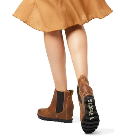 sorel joan of arctic camel