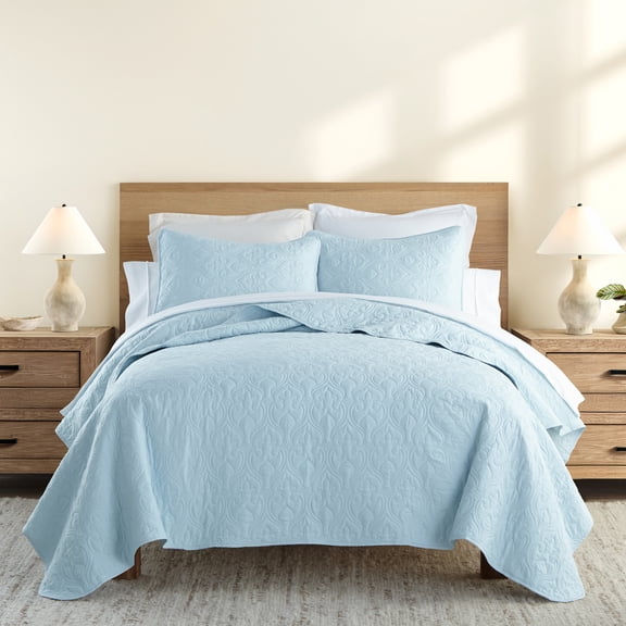 Lightweight Wrinkle Resistant Quilt Sets in Pale Blue Damask for Twin/Twin-XL Size Bedding by Comfort Canopy