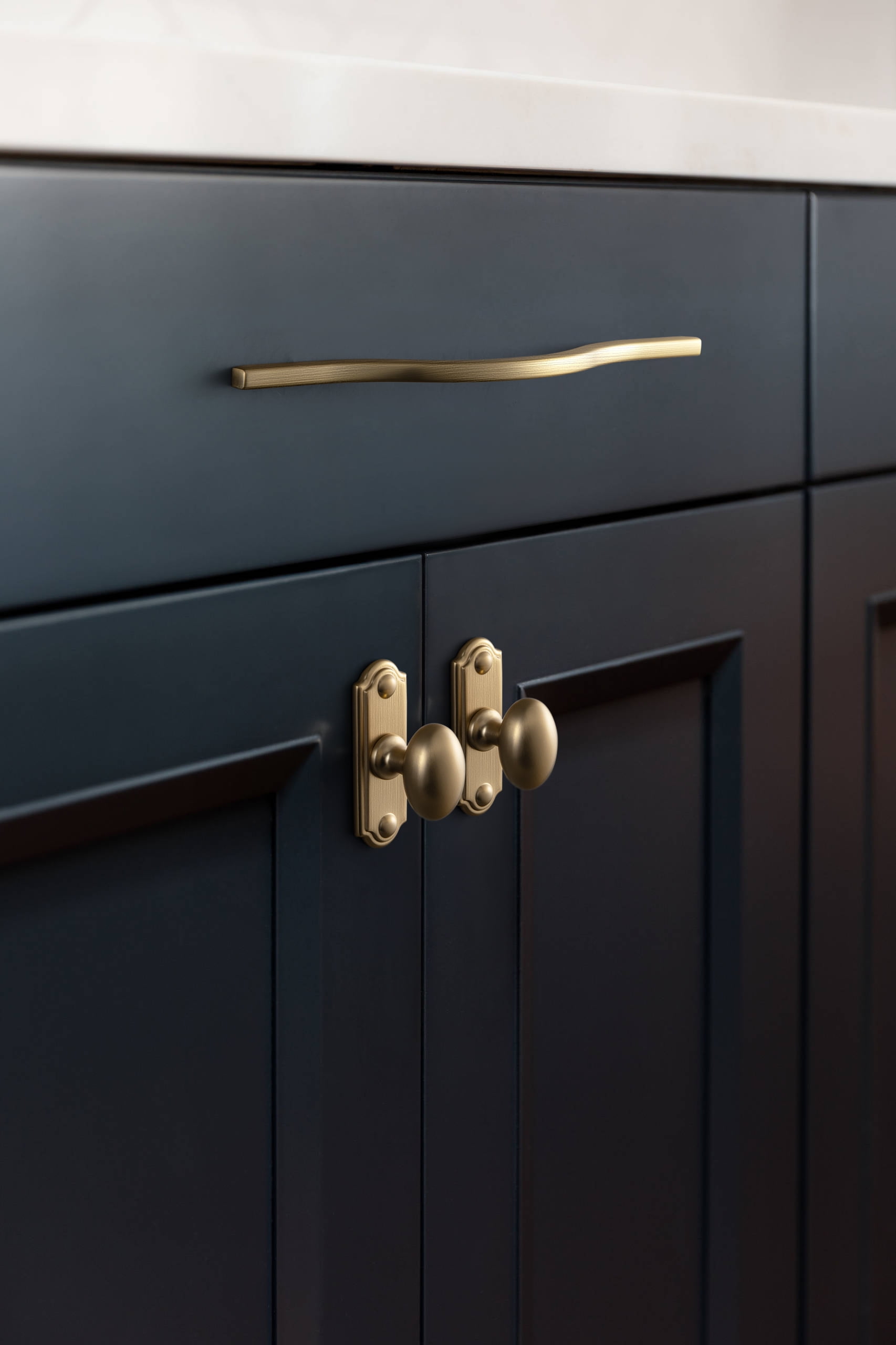Goo-Ki 12 Packed Oval Champagne Bronze Cabinet Knobs with Square Backplate, Zinc Alloy Cabinet Handles Hardware for Cupboard,Dresser & Drawer