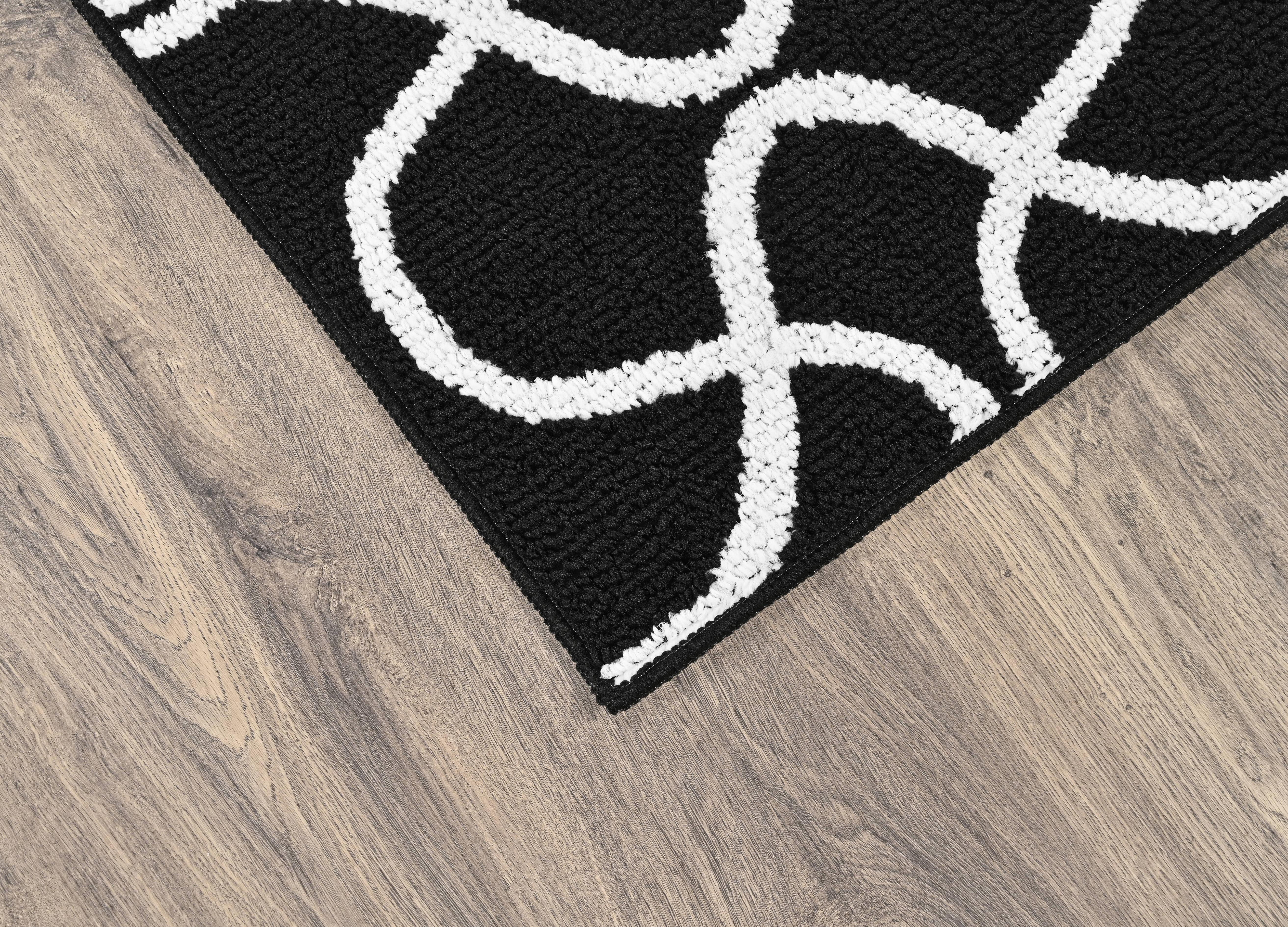 Mainstays Drizzle Black/White Indoor Area Rug, 45" x 66"