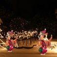 thumbnail image 4 of Decoración de perros brillantes, adornos de figuras de perro con sombrero de Navidad, adornos de fiesta al aire libre, 4 of 8