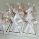 thumbnail image 5 of Inteprter Caja de dulces Atmósferas de boda Caja de regalo Decoración Triangular Almacenamiento Galleta de chocolate Paquete de azúcar Titular Kits de decoración para fiestas 8.5x8.5x9cm Inteprter HA074534-02, 5 of 6