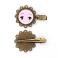 thumbnail image 1 of Épingle à Cheveux Vintage en Métal avec Yeux Mignons, 1 of 3