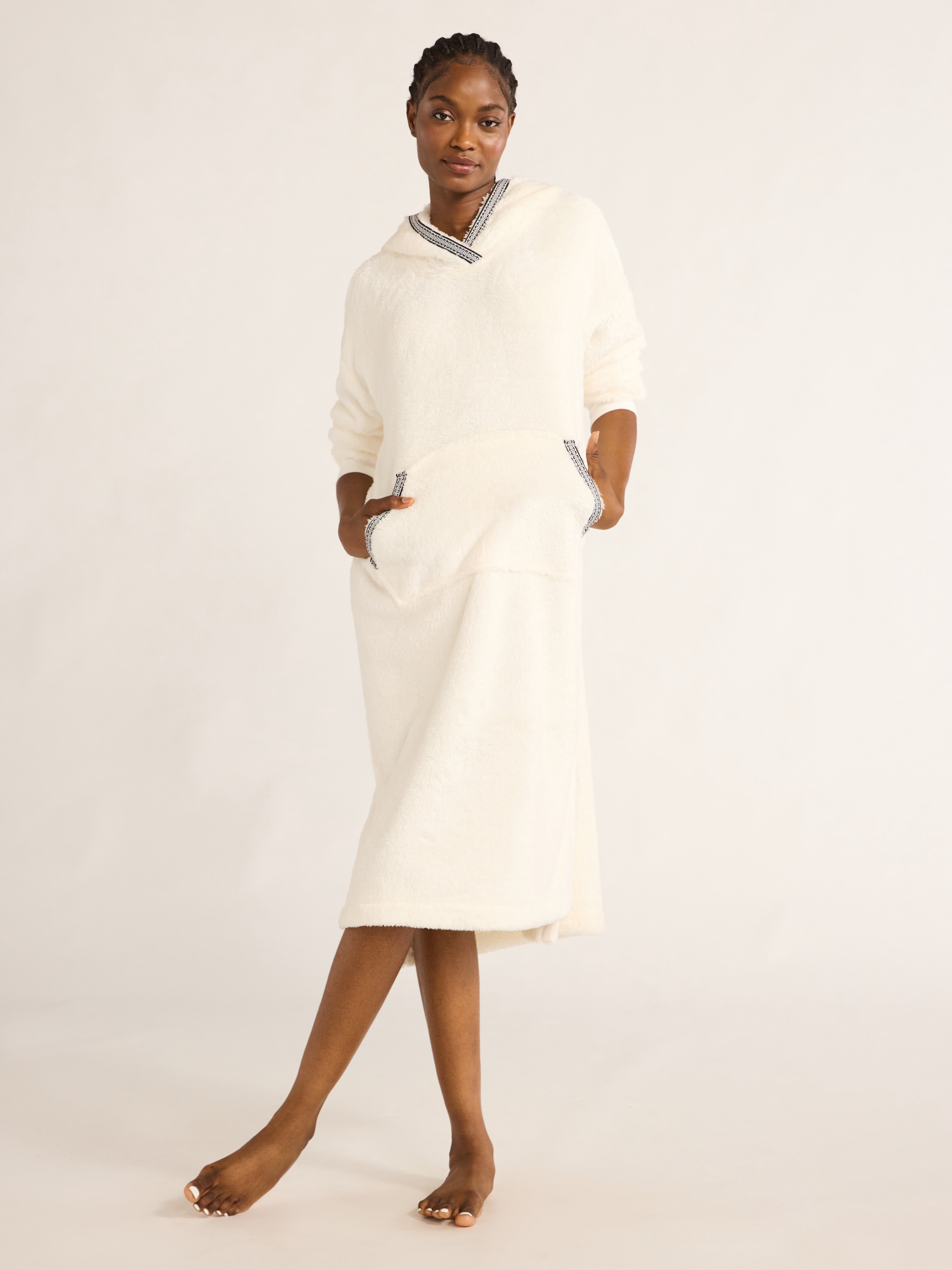 Joyspun Women's Oversized Hooded Plush Lounger, Size XS-3X