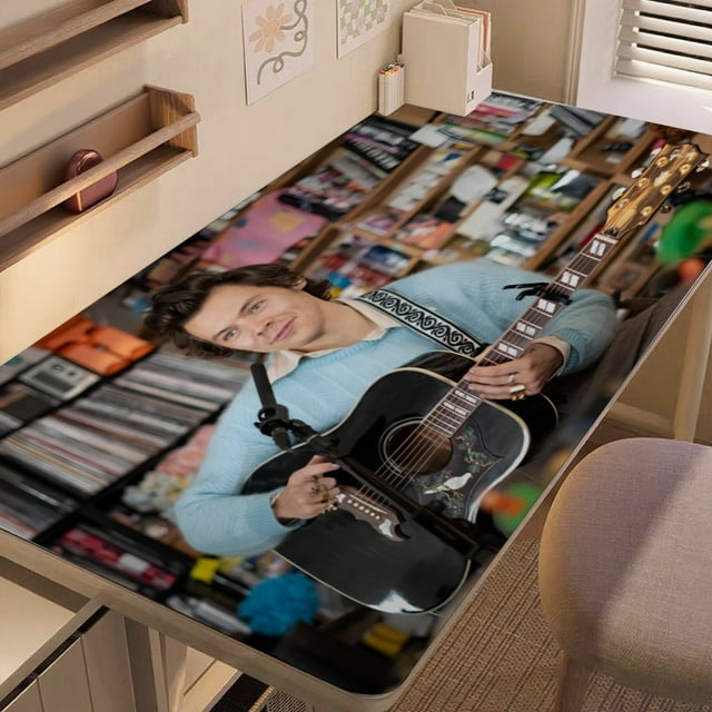 Harry Styles alfombrilla de escritorio/mesa extra-grande con base antideslizante de cuero y diseño temático; versátil para escritorios de ordenador, mesas de comedor, etc.60*110cm