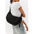 thumbnail image 3 of Bolso FASTFAIRY de nailon mediano con forma de media luna para hombro, 3 of 6