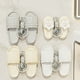 thumbnail image 1 of Organizador de zapatillas de pared | Paquete de 4 estantes telescópicos para baño, cocina y sala de estar | Diseño de plástico ABS con drenaje | Apto para zapatillas de niños y adultos, 1 of 7