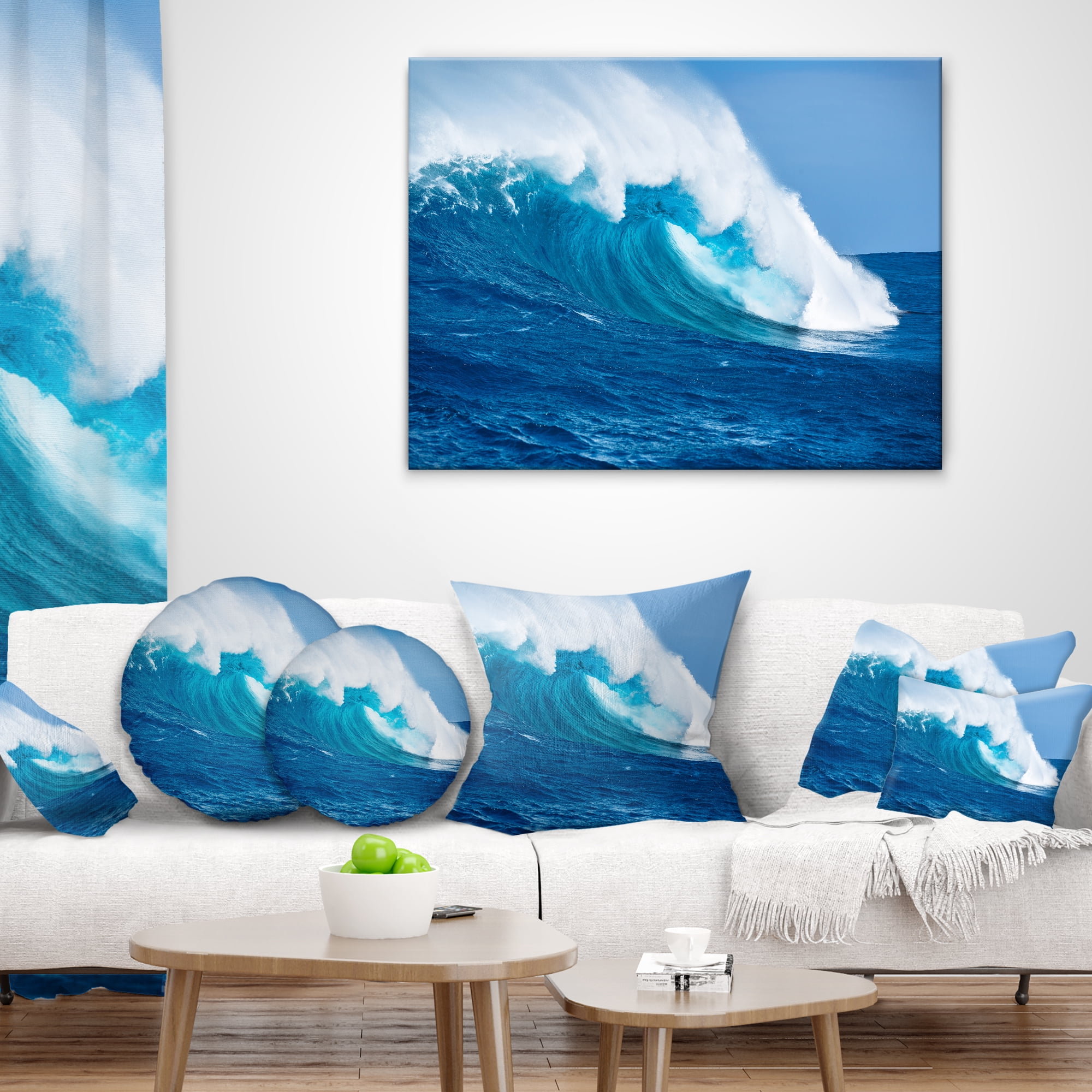 Designart Sea Returns - Photography Seascape Throw Pillow - 18x18