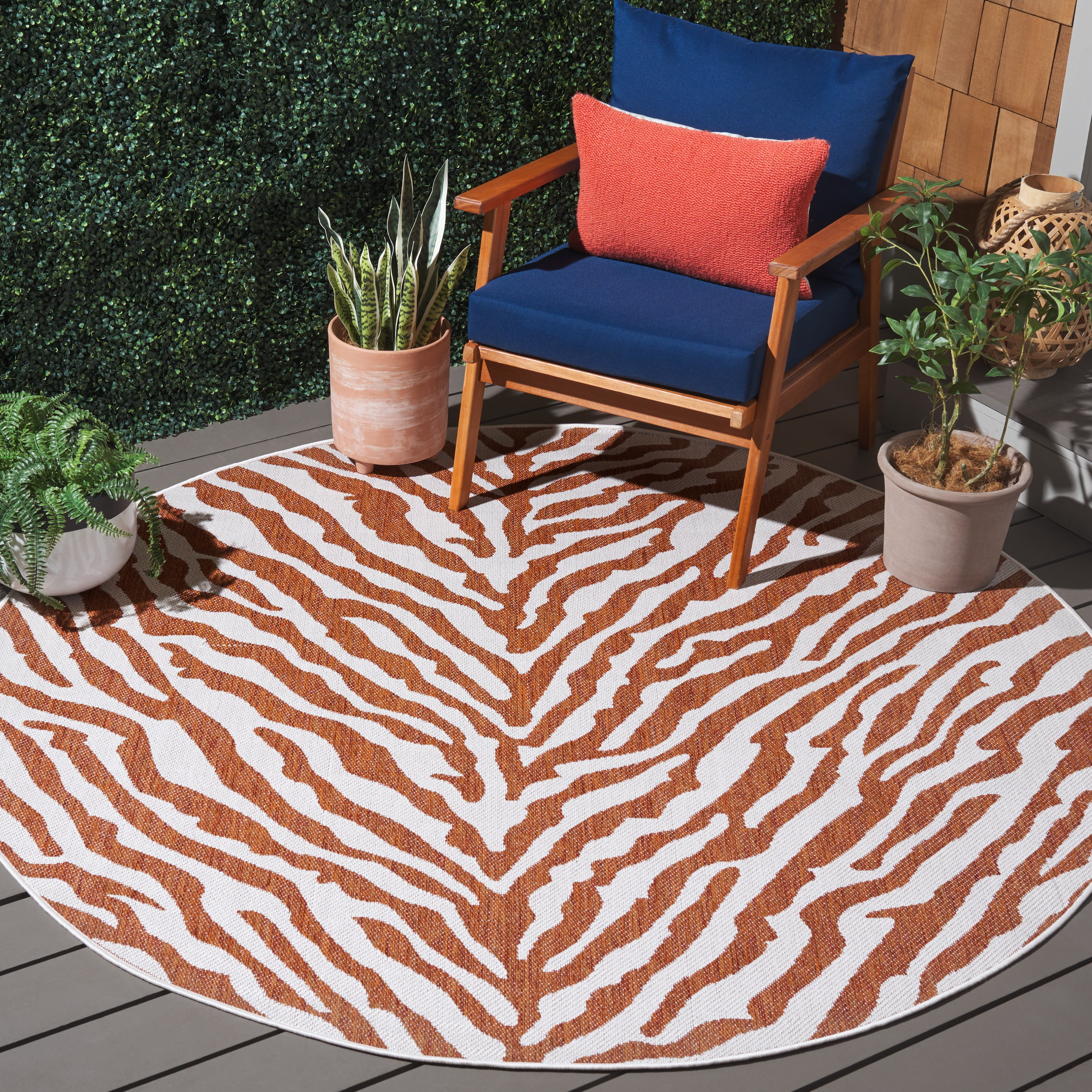 SAFAVIEH Machine Washable Rug Indoor/Outdoor Bermuda Collection - Bermuda Rada Abstract Indoor/Outdoor Area Rug, Rust/Ivory, 6'7" x 6'7" Round