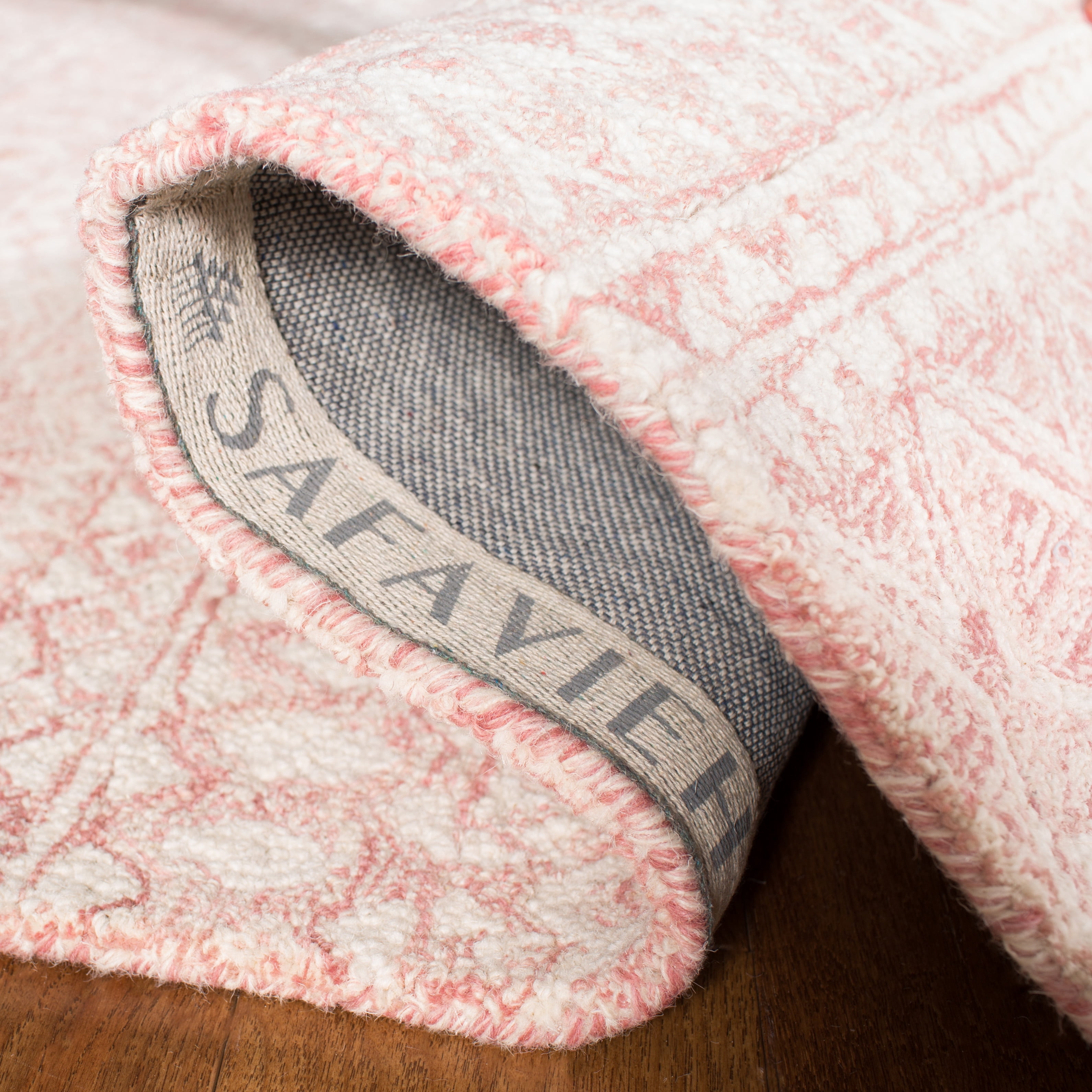 SAFAVIEH Micro-Loop Daithi Geometric Aztec Wool Area Rug, Pink/Ivory, 5' x 8'