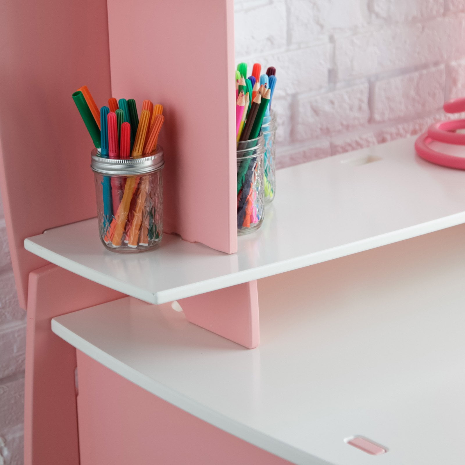 36 Inch Legare Kids Desk With Hutch Pink And White