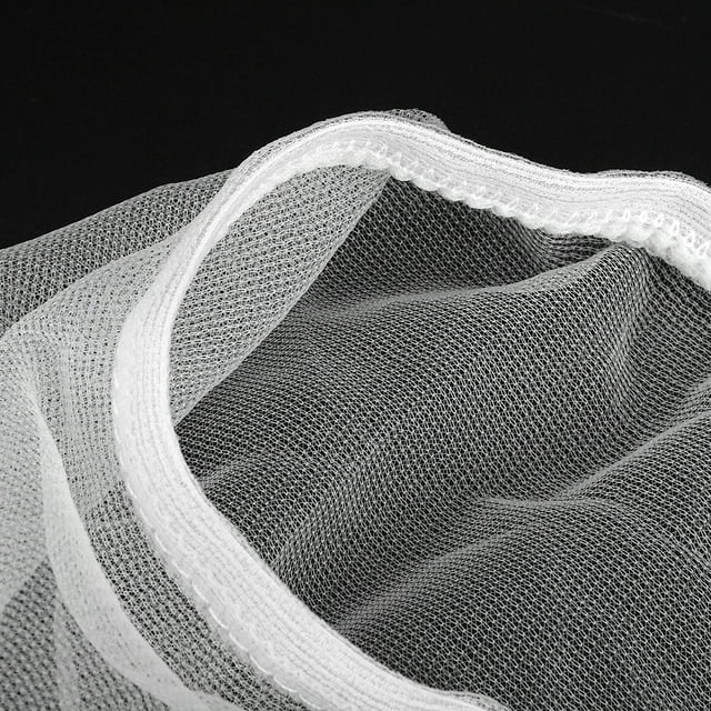 cubierta de malla para jaulas de pájaros accesorio de jaula de pájaros de tela ventilada 2 piezas livianas suaves para servicio de larga duración el interior anggrek blanco. Primer plano de la malla de poliéster y dobladillo elástico; diámetro ajustable aprox. 66–132 cm, altura aprox. 17 cm, diseñada para recoger semillas y permitir circulación de aire, paquete de 2.