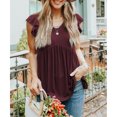 thumbnail image 3 of Mujeres casual Top ruffle manga corta V Masajeadores de cuello empalme suelta dobladillo acanalado señora blusa para las mujeres Primavera Verano vino rojo XL, 3 of 6