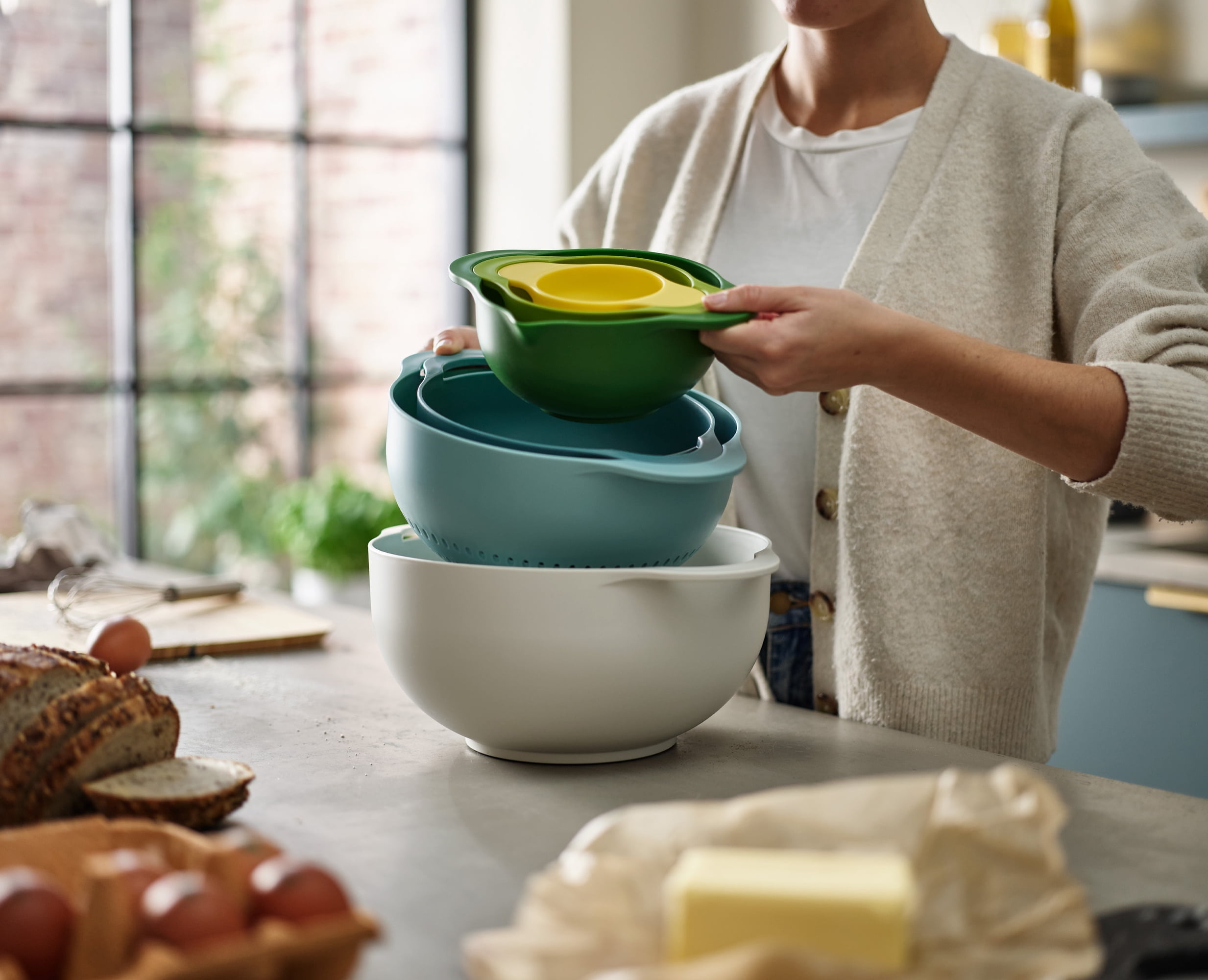 Joseph Joseph Duo Mixing Bowl and Food Preparation Set - Thumbnail 4