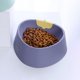 thumbnail image 4 of Cuenco antideslizante con forma de fresa para perros y gatos, comedero para agua y comida para mascotas. gris, 4 of 9
