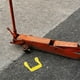 thumbnail image 4 of 2 asas de elevación para gato hidráulico. Asa ergonómica para gato hidráulico horizontal de coche. Accesorio duradero para gato hidráulico que facilita la elevación y el transporte., 4 of 7
