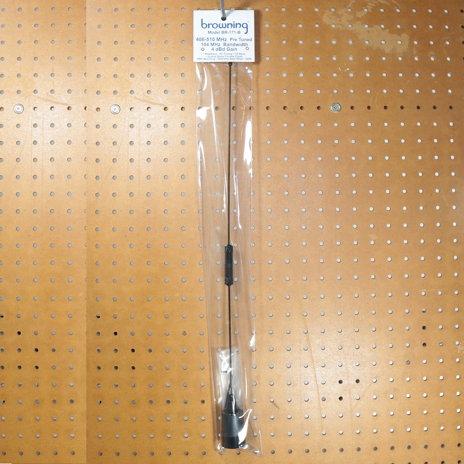 Browning 406 MHz to 510 MHz UHF 4-dBd Gain Pre-Tuned Wideband NMO Antenna, BR-171-B