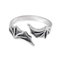 thumbnail image 1 of Anillo ajustable con alas de murciélago. Anillo abierto exquisito. Joyería de moda para hombre y mujer. Anillo abierto ajustable., 1 of 7