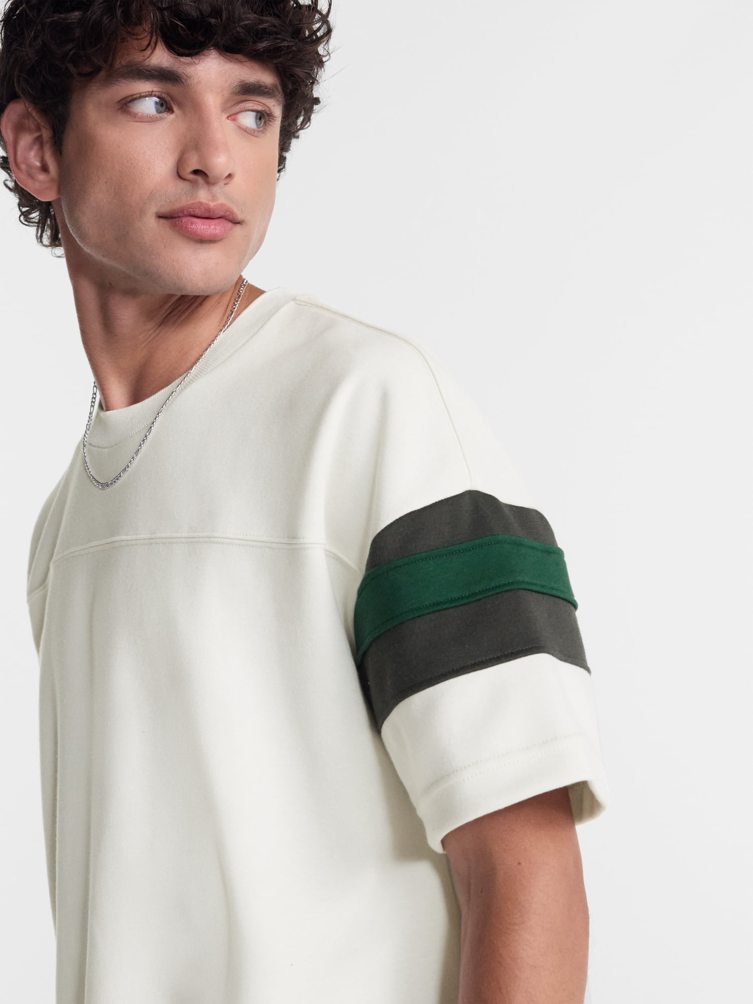 No Boundaries Sporty Color Block Tee with Short Sleeves, Men's & Big Men's XS-5XB