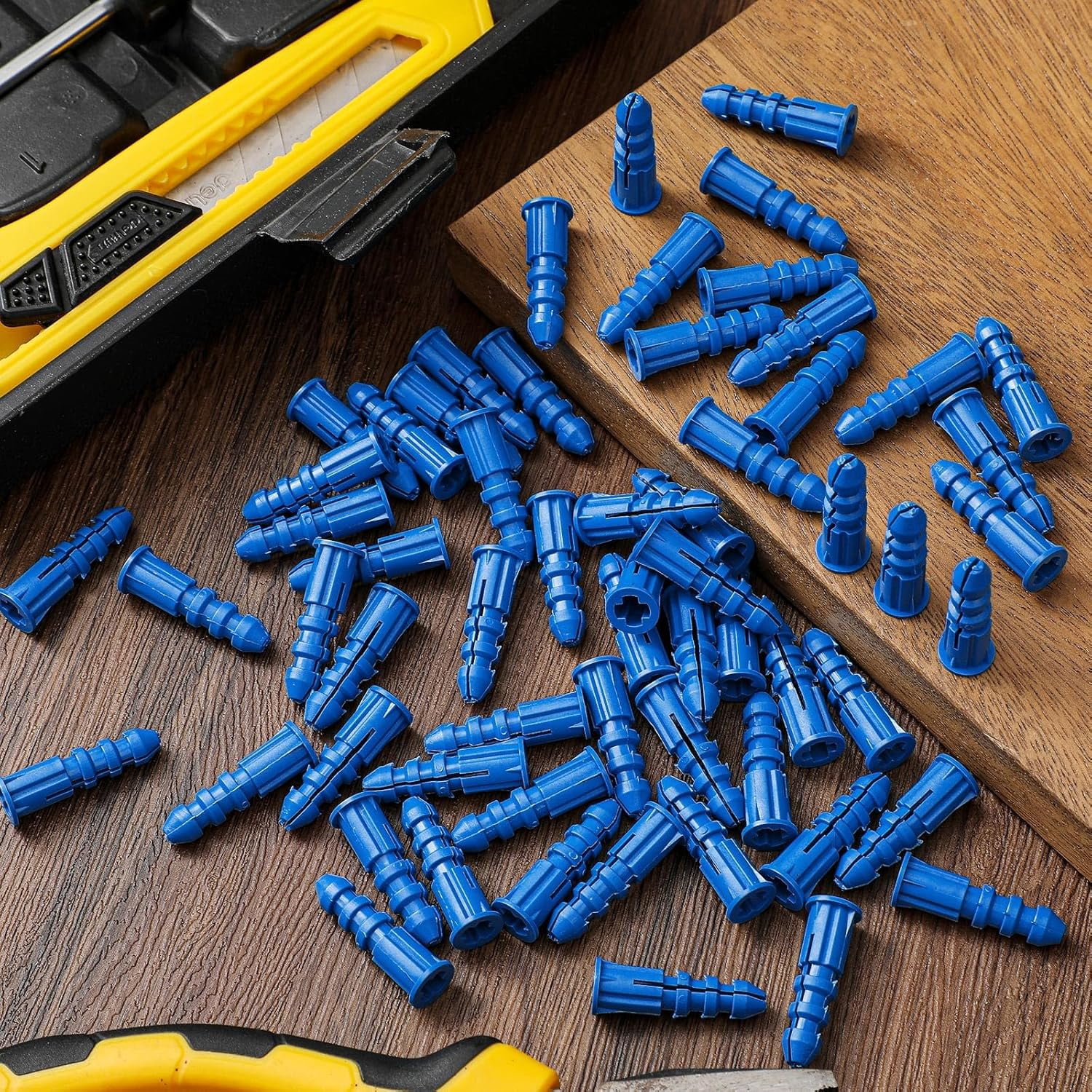 1000 Pieces Ribbed Plastic Anchors #10-12 x 1 Inch Drywall Anchors Plastic Wall Anchor Lightweight Blue Screw Anchor for Hollow Walls Concrete Pictures Artwork Decor Anchoring Application