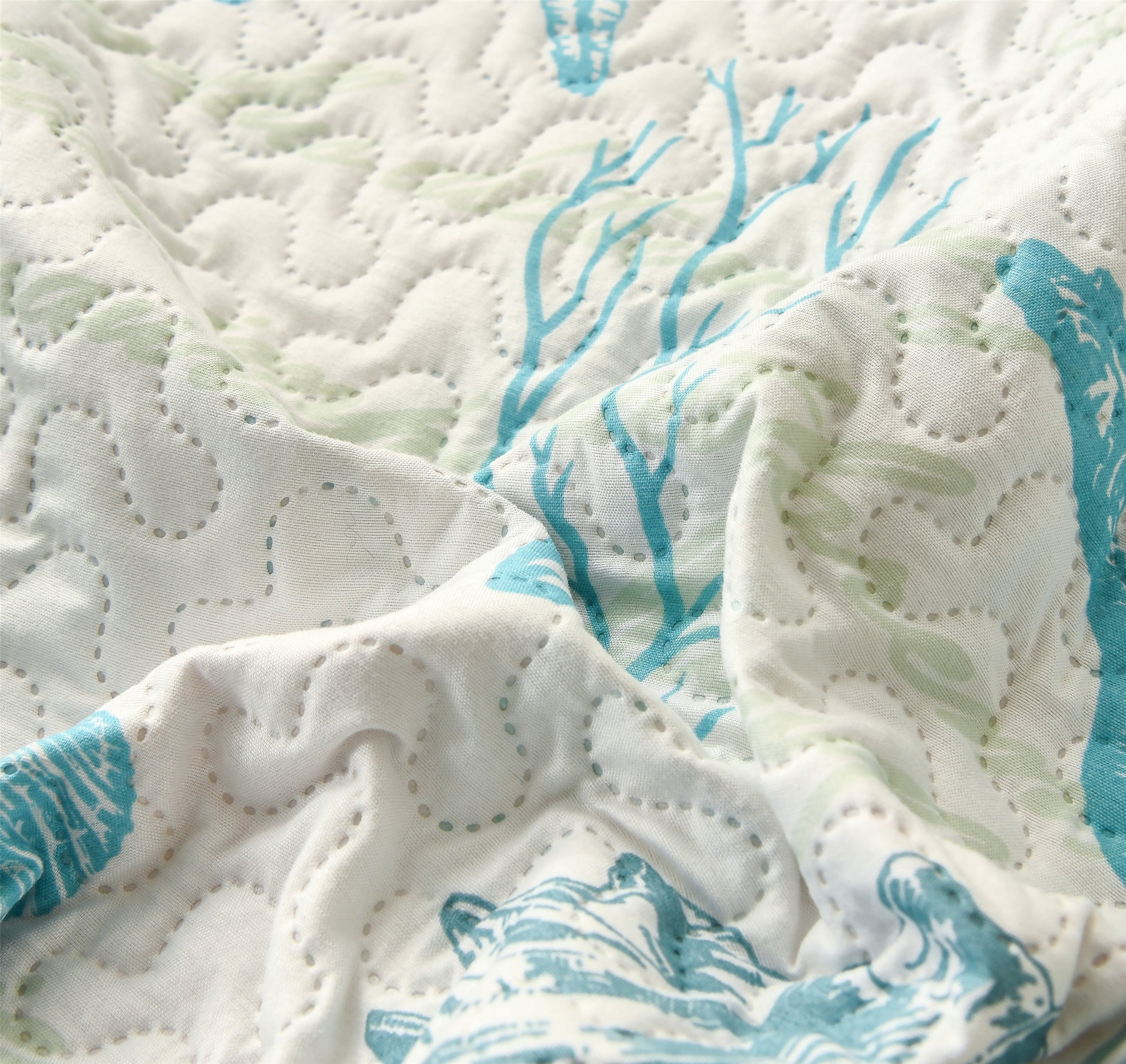 Green Essen King size Bedspread Bedding White Lightweight Quilt Microfiber Reversible Coverlet Green grass conch quilt