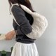 thumbnail image 4 of Bolso de media luna para mujer Bolso ligero de media luna Bolso de axila hinchada Bolso de compras de invierno, 4 of 8