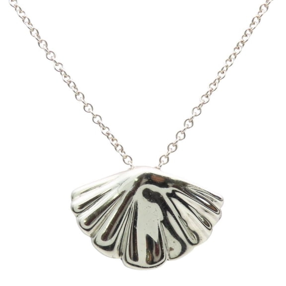 Pre-Owned Tiffany & Co. shell necklace in sterling silver with an Elsa Peretti... (Good)