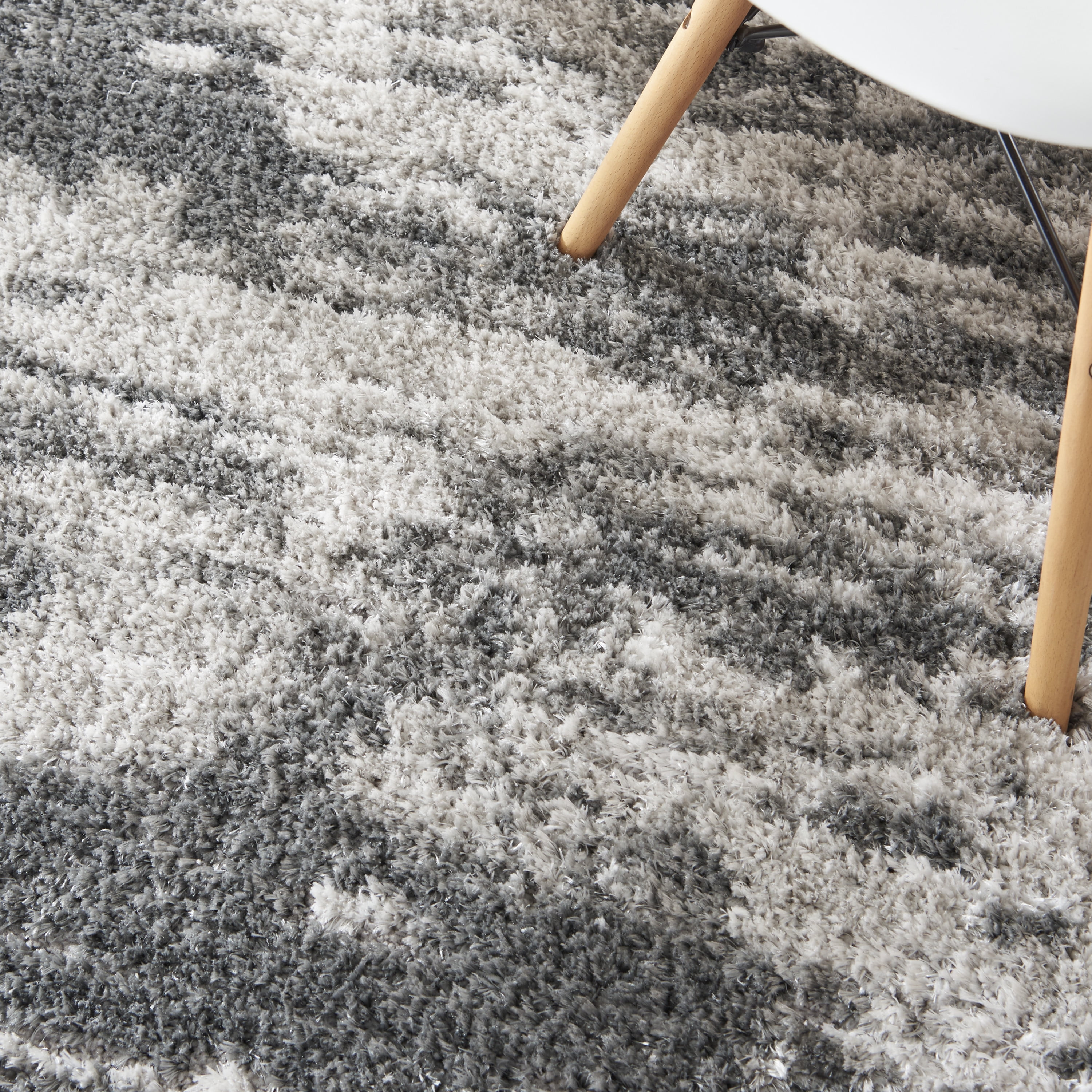 Nourison Dreamy Shag Abstract Contemporary Charcoal/Ivory 4' x 6' Area Rug