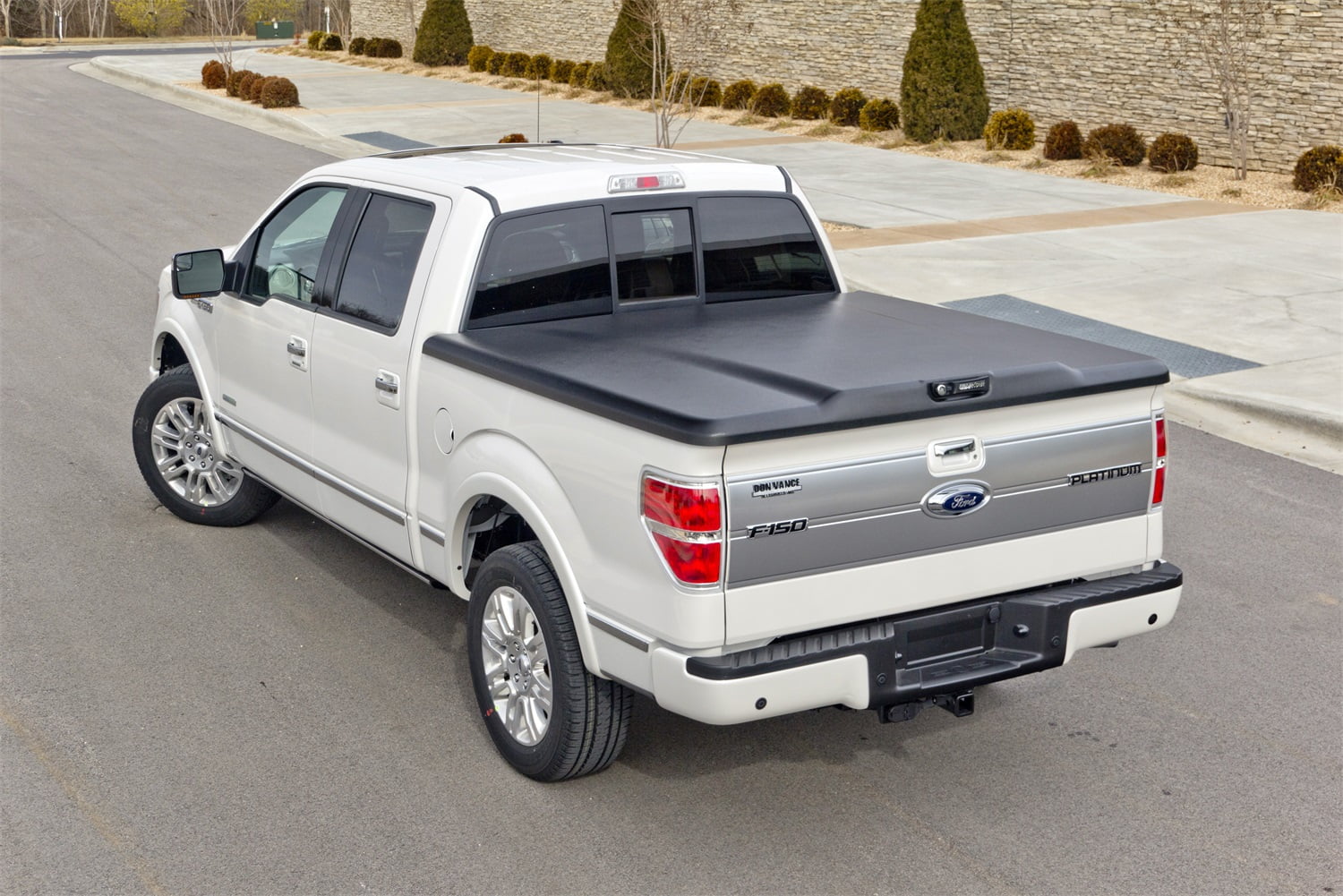 Undercover Uc2168 15 15 F150 Std Ext Crew Cab 6 5 Sb Elite Tonneau Cover Walmart Com Walmart Com