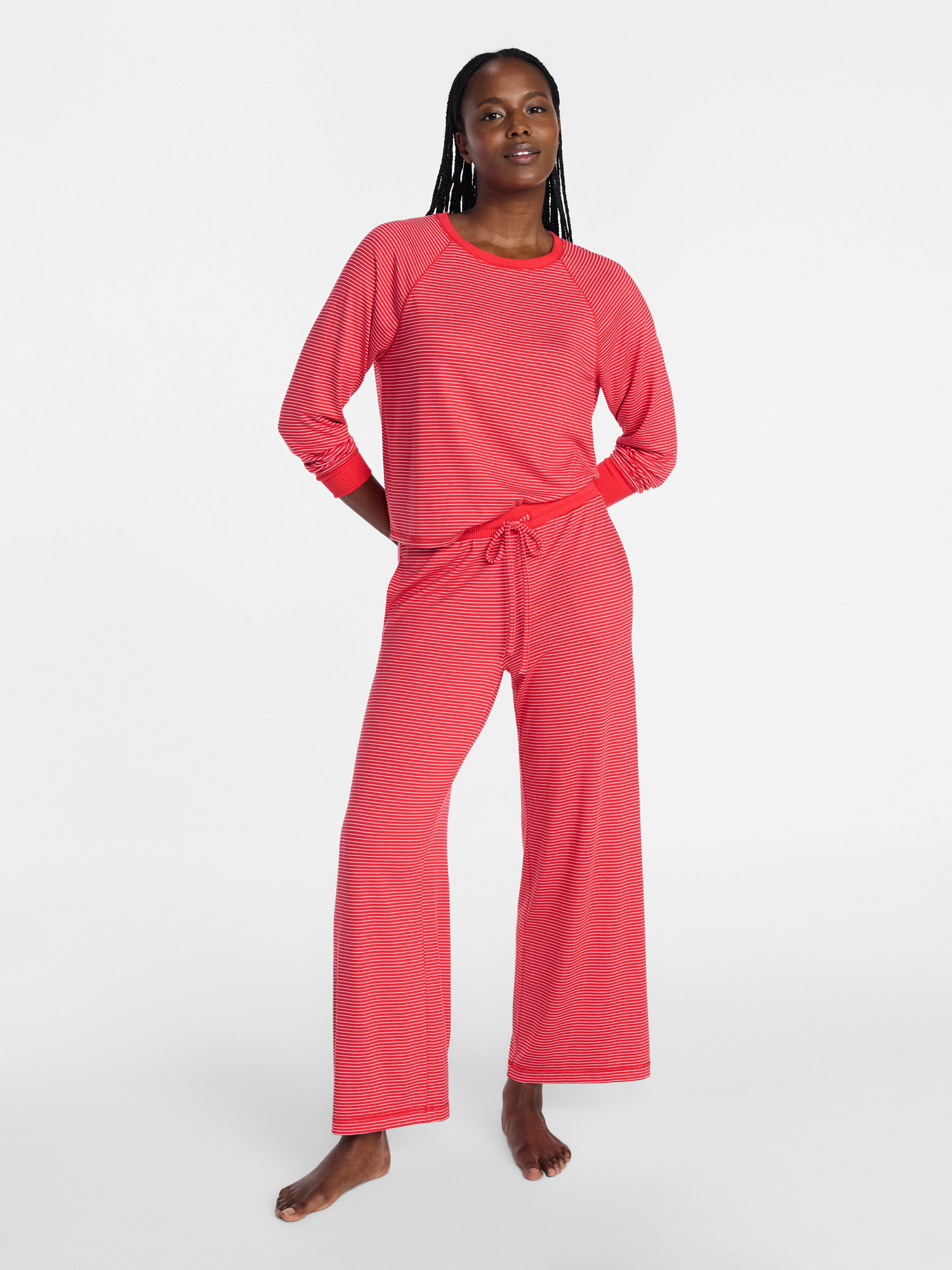 Joyspun Women's Cozy Lounge Collection Hacci Knit Long Sleeve Sleep Top, Sizes XS to 3X
