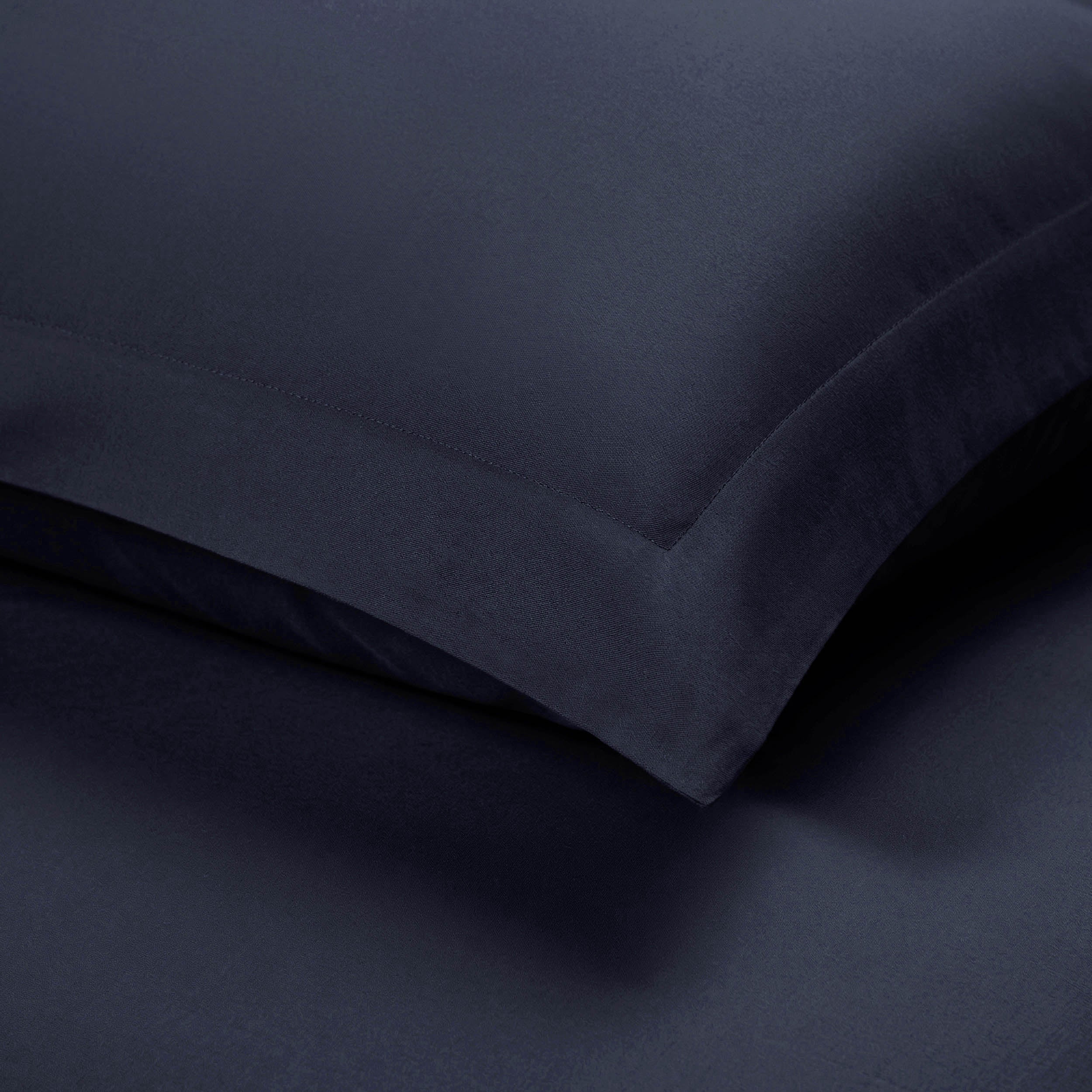 Superior 3-Piece Hanlon Cotton-Blend Reversible Solid Duvet CoverSet
