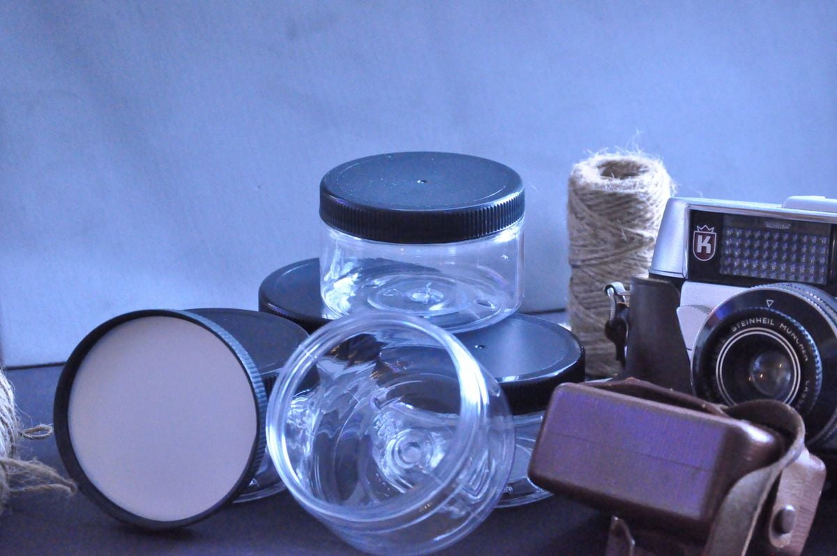 4oz Clear Plastic Jars with Lids