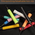 thumbnail image 1 of Cinturón absorbente de sudor para bádminton cubierto con película perforada plana con pegamento para manos Raqueta de bádminton fina Mango de raqueta de tenis Mango de caña de pescar de cuero, 1 of 3