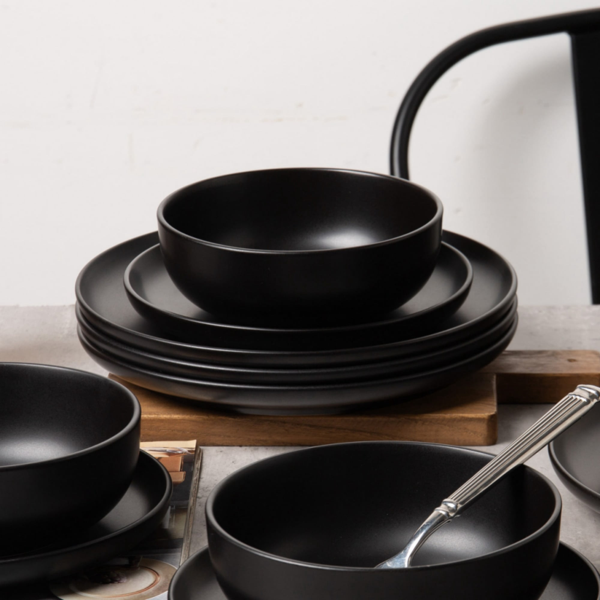 GARITIN 12-Piece Stoneware Dinner Plates Salad Plates Cereal Bowls Set, Microwave Dishwasher Safe Chip Resistant Stackable Matte Glaze Kitchenware Service for 4 Family Dining, Black