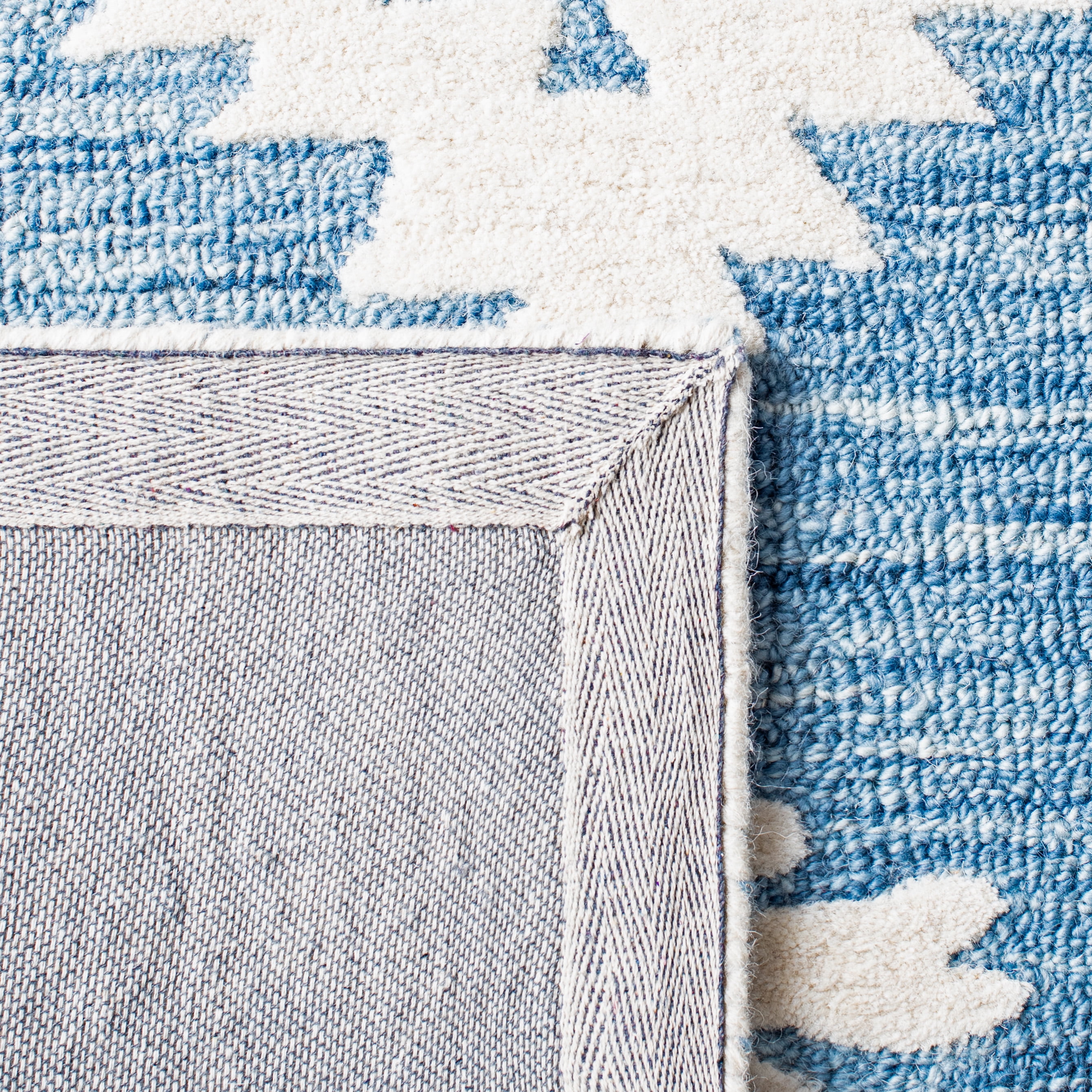 SAFAVIEH Aspen Kerry Geometric Runner Rug, Blue/Ivory, 2'3" x 9'