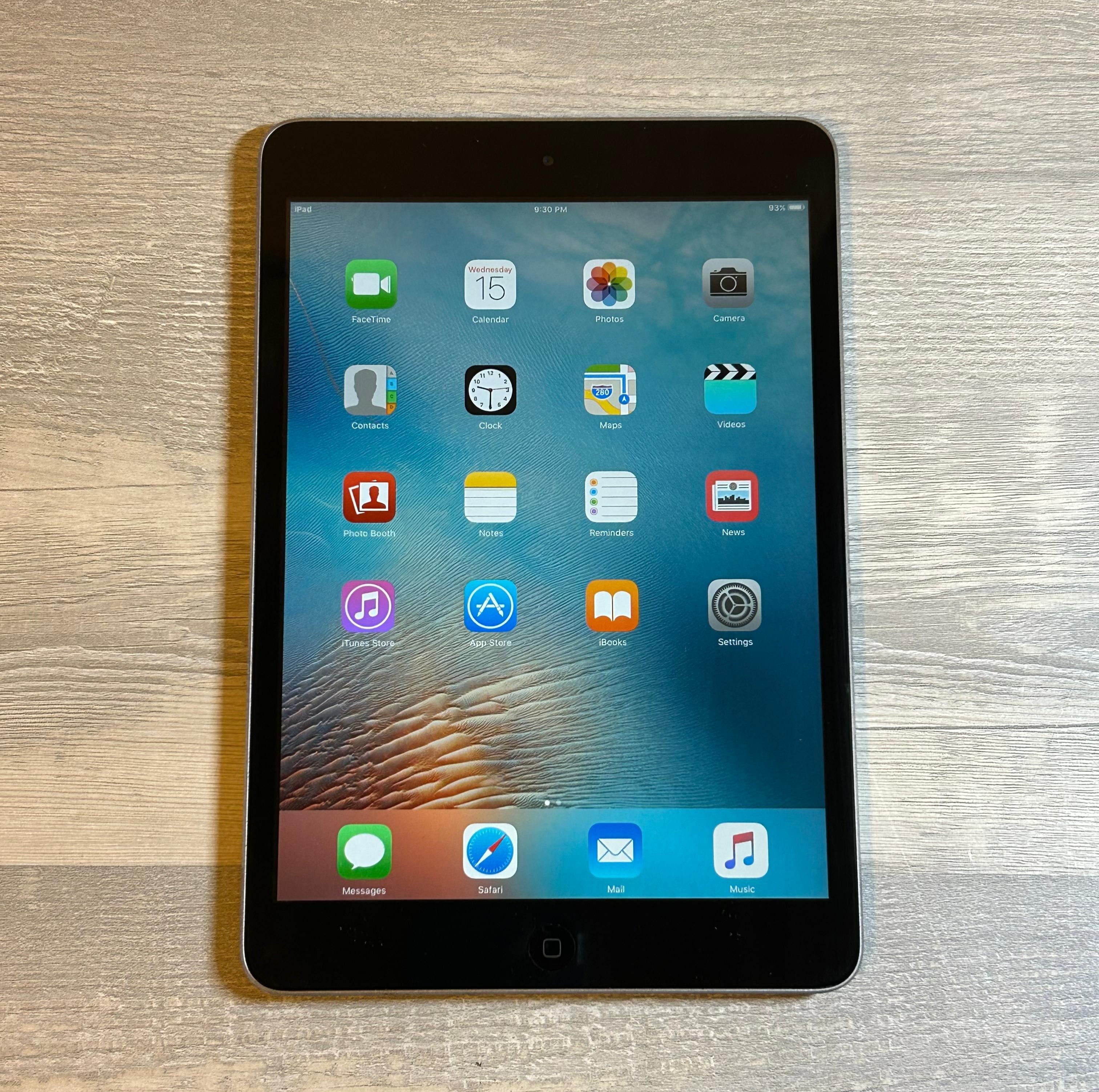Apple iPad mini A1432, 7.9