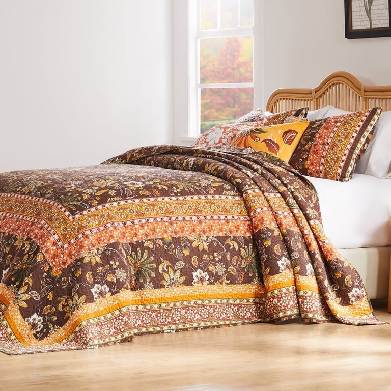 Greenland Home Audrey Reversible Quilted Bedspread Set - Modern Boho, 3-Piece Jumbo King, Chocolate