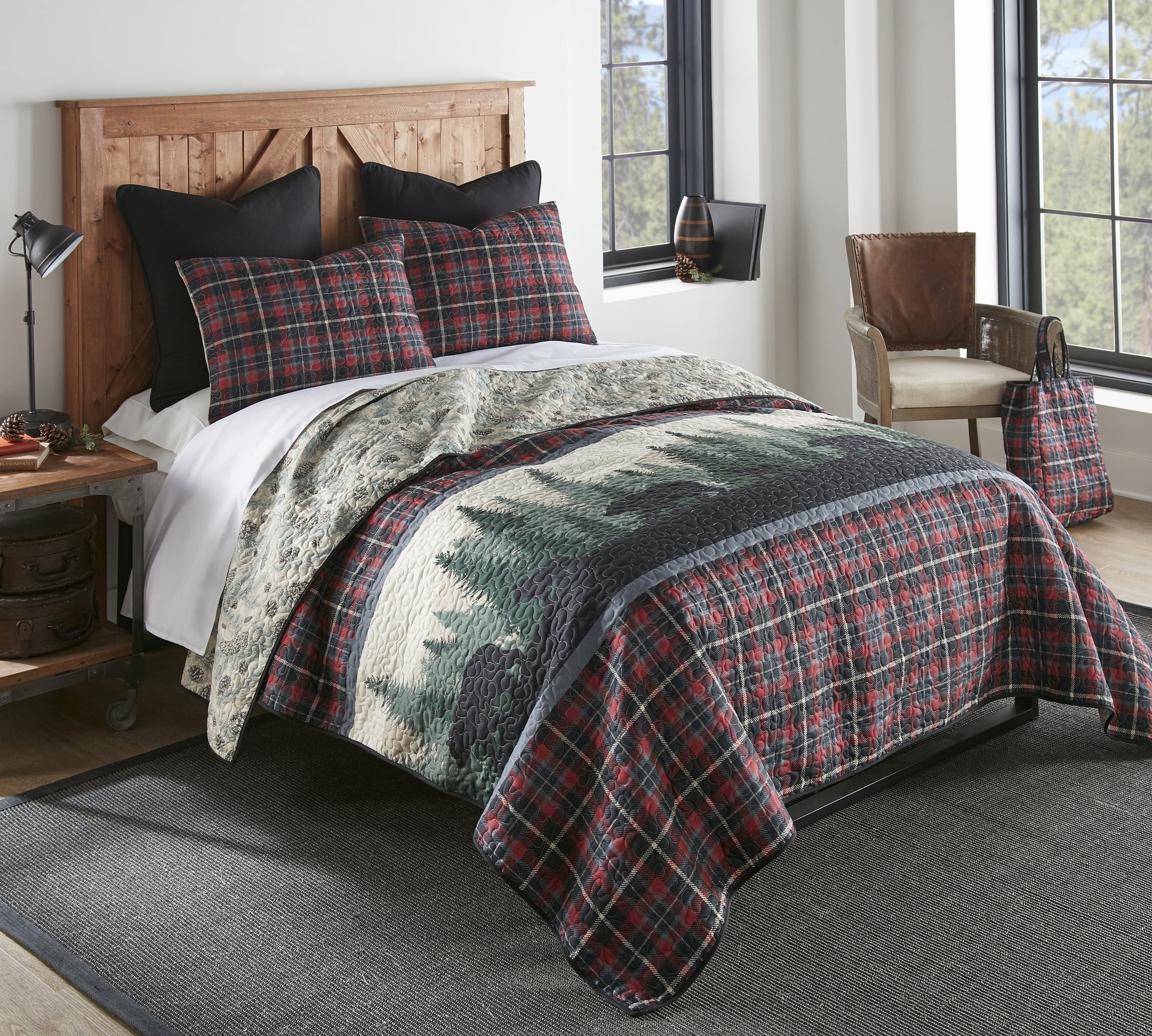 Donna Sharp King Quilt Set 3 Piece Set Bear Journey Red King