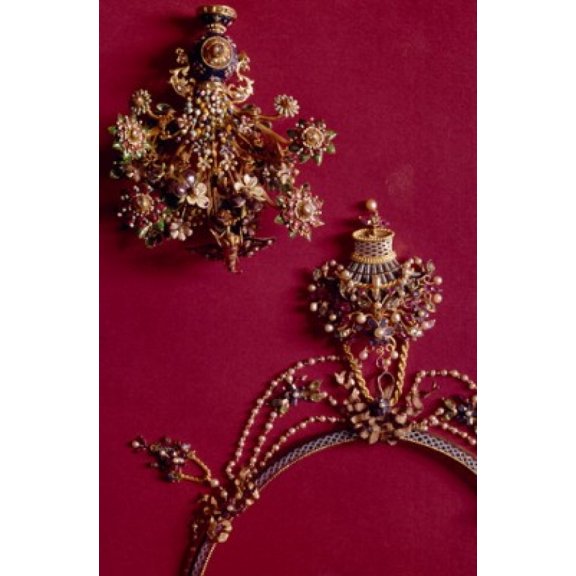Necklace and Brooch circa 17th century UK London London Museum Canvas Art -  (18 x 24)