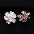 thumbnail image 5 of Lishi Broche en Émail de Perles de Fleur pour Femmes et Filles, 5 of 5
