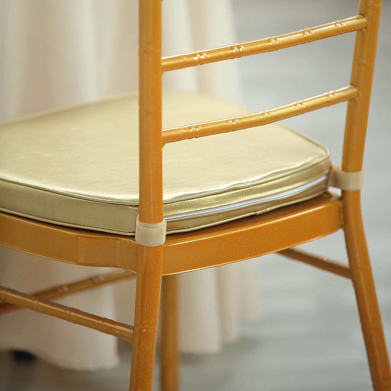 Efavormart GOLD Vinyl Chiavari Chair Cushion Chair Pad With Removable Zippered Covers Party