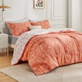 thumbnail image 2 of Juego de edredón Bedsure King Coral Orange con 2 fundas de almohada, 2 of 7