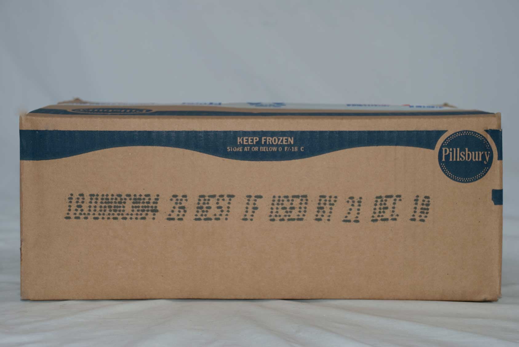 General Mills Pillsbury Unbaked Freezer-to-Oven Twist Cinnamon Roll, 4.25 Ounce - 52 per case.